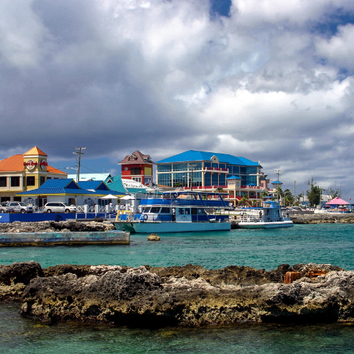 Exploring the Grandeur of Grand Cayman: A Jewel in the Caribbean Sea